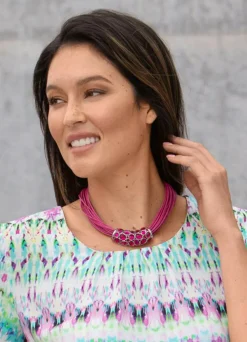 Mehrreihige, pinkfarbene Halskette