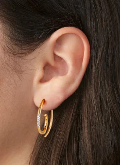 Modernes Design: Ohrhaken mit 10 Brillanten