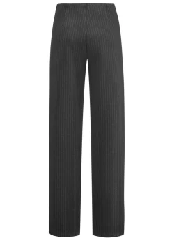 Modische Hose in bequemer Weite