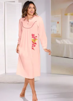 Nachthemd, wadenlang mit knöpfbaren Bündchenabschlüssen