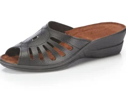 Pantolette mit Zierlochung