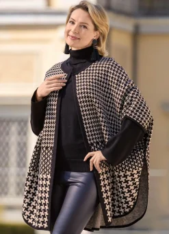 Poncho in offener Form