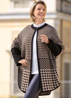 Poncho in offener Form