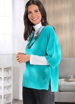 Pulli in weiter Form