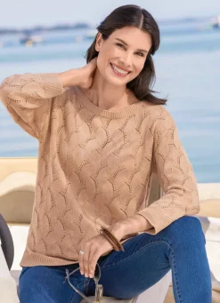 Pullover in aufwendigem Mustermix