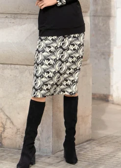 Rock in gerader Schnittführung