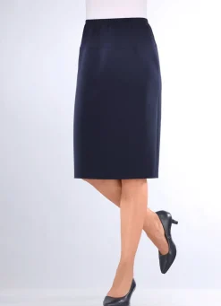 Rock in gerader Schnittführung