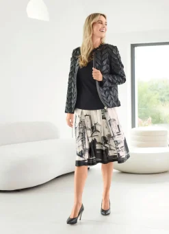 Rock mit breitem Bund