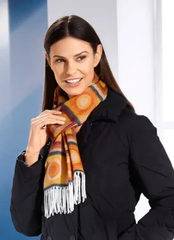 Schal mit geometrischen Formen