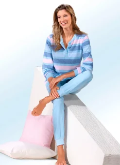 Schlafanzug aus Frottierstretch mit garngefärbtem Ringeldessin
