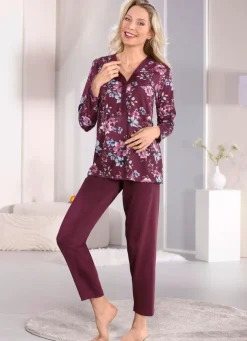 Schlafanzug mit Blende und Knopfleiste sowie langen Ärmeln