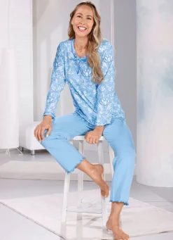 Schlafanzug mit gebogten Abschlüssen