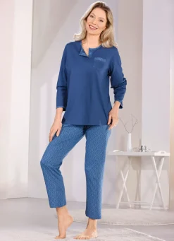 Schlafanzug mit Knopfleiste und Brusttasche