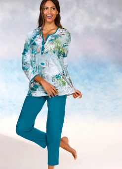 Schlafanzug mit langen Ärmeln und 7/8-langer Hose