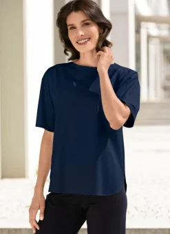 Shirt in legerer Form