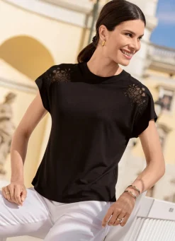 Shirt mit Tülleinsatz an der Schulterpartie