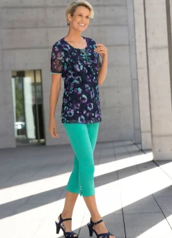 Shirt mit unterlegtem Spitzenbesatz