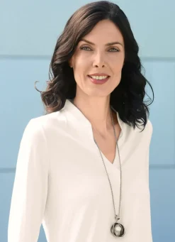 Silberfarbene Halskette mit Anhänger