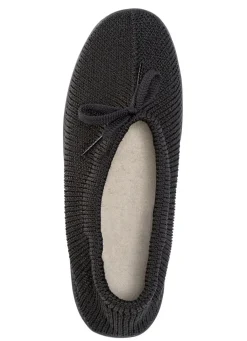Slipper aus elastischem Strickmaterial mit Schnürung