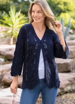 Strickjacke in effektvoller Häkeloptik