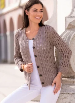 Strickjacke in Netzoptik