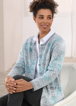 Strickjacke mit dekorativen Knöpfen