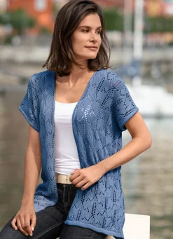 Strickweste mit Ajourmuster