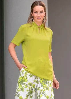 Tunika mit raffiniert gearbeitetem Stehkragen