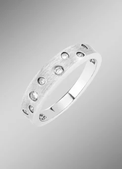 Zauberhafter Damenring mit synth. Zirkonia